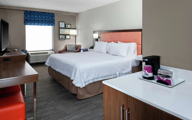 photo 5 of Hampton Inn Woodbridge