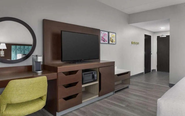 photo 3 of Hampton Inn Birmingham I-65/Lakeshore Drive
