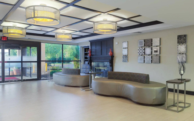photo 2 of Comfort Inn & Suites Mt. Holly - Westampton