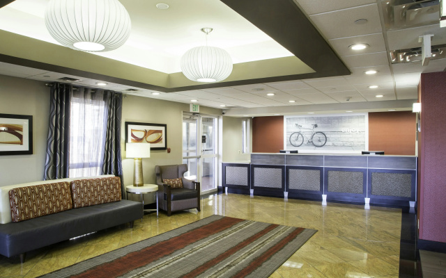 photo 2 of Hampton Inn Oxford-West