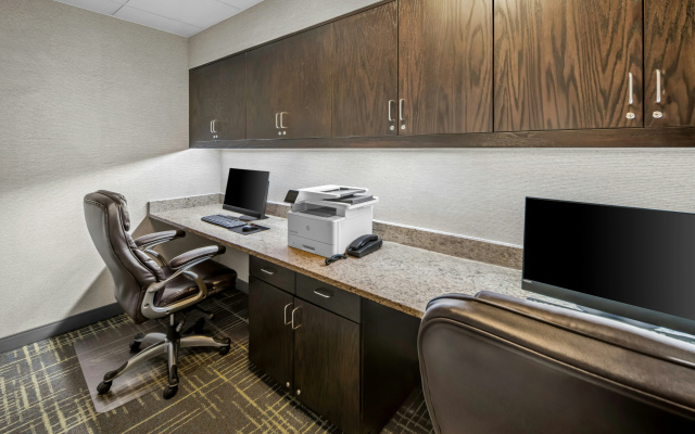 photo 2 of Hampton Inn & Suites Camp Springs/Andrews AFB