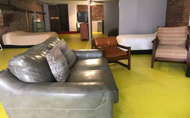 photo 2 of Handsome Chic Loft