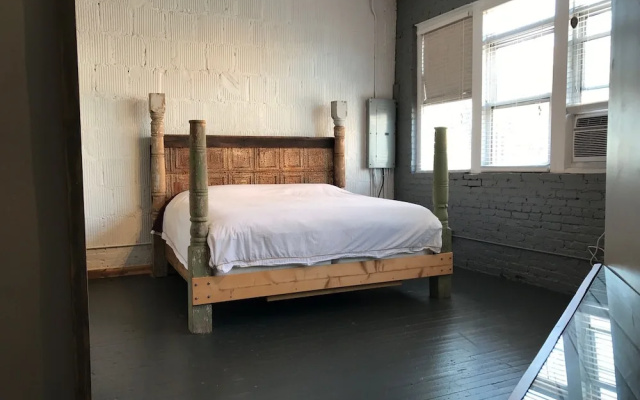 photo 4 of Handsome Chic Loft