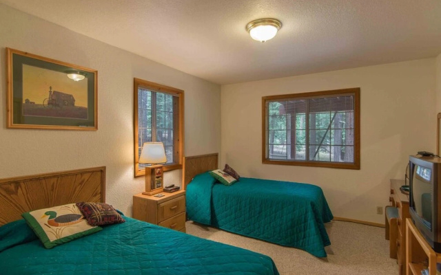 photo 5 of Hansing s Lair 4 Bedroom Holiday Home By Tahoe Truckee
