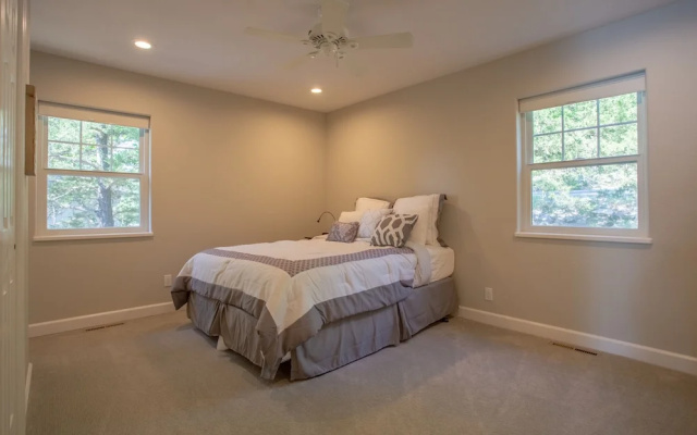 photo 2 of Happy Hideaway 4 Bedroom Home by RedAwning
