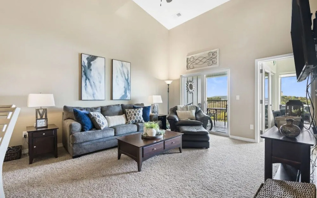 photo 5 of Happy Place Condo - Stunning Table Rock Lake Views