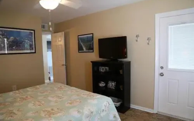 photo 2 of Harbor House B2 Condo