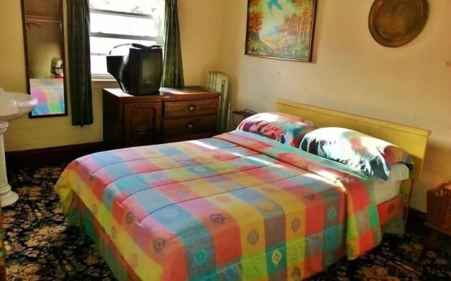 photo 3 of The Harbor House Bed & Breakfast