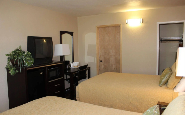 photo 5 of Harbor Inn & Suites