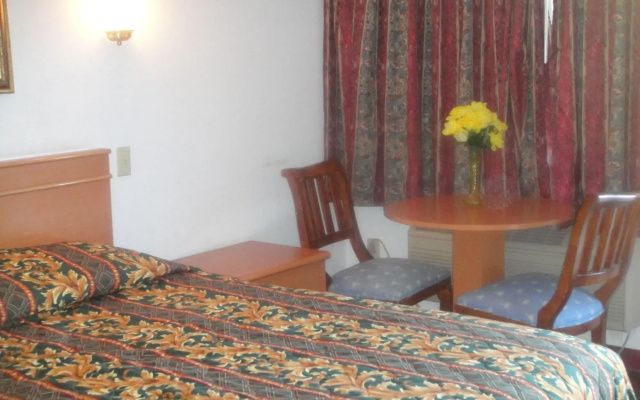 photo 3 of Harbor Inn