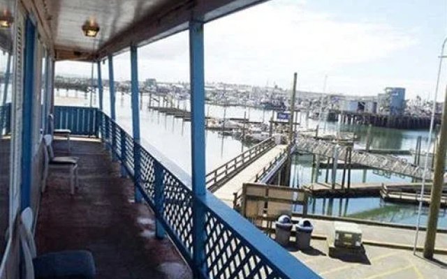 photo 3 of Harbor Resort