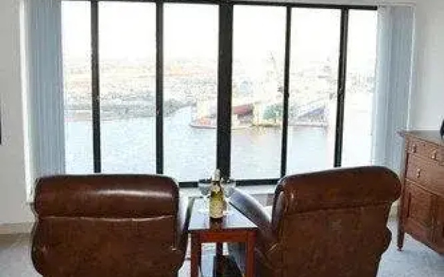 photo 2 of Harbor Tower Apartments