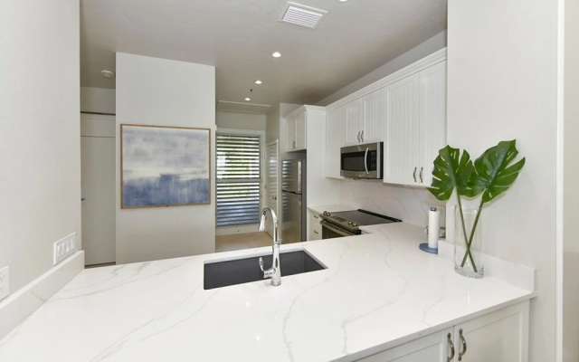 photo 2 of Harbor Villa Club 305