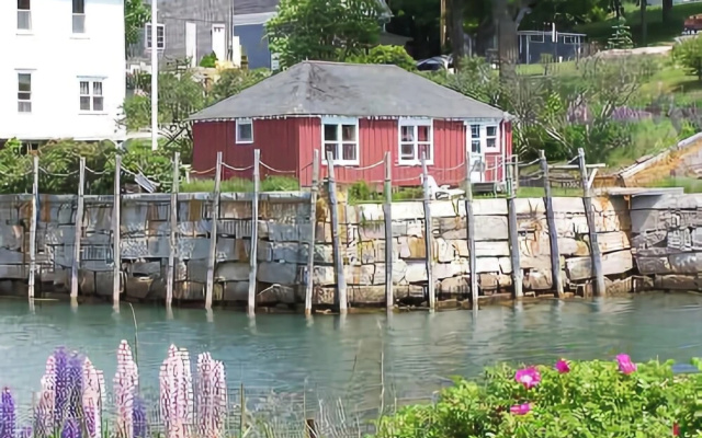 photo 5 of Harborside Cottage - One Bedroom Home