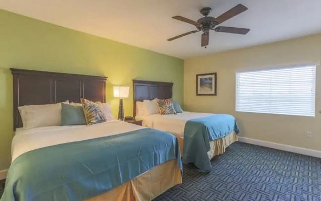 photo 3 of Harbour Club Condos