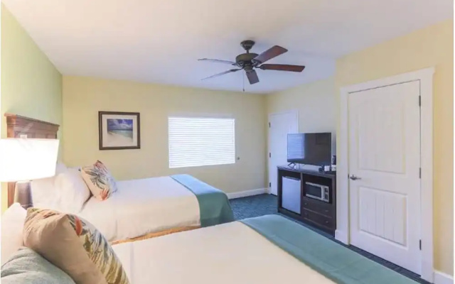 photo 5 of Harbour Club Condos