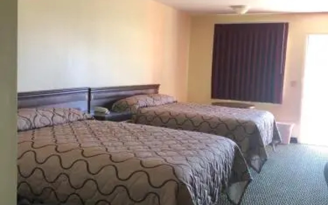 photo 3 of Harcourt Motel