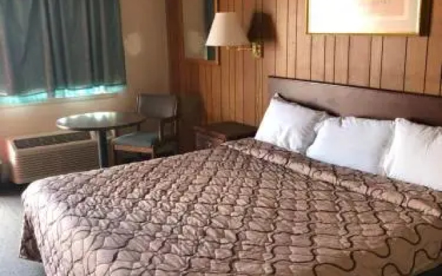 photo 5 of Harcourt Motel