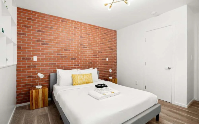 photo 4 of Harkness Apartment