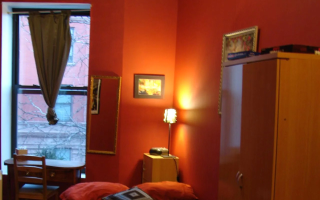 photo 2 of Harlem Bed and Breakfast