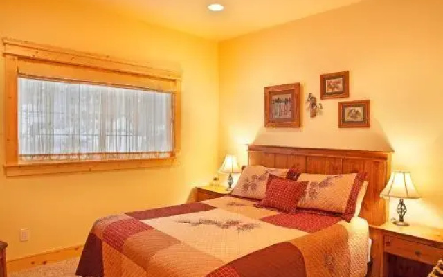 photo 4 of Harlin Haus at Cascade Crest Condos
