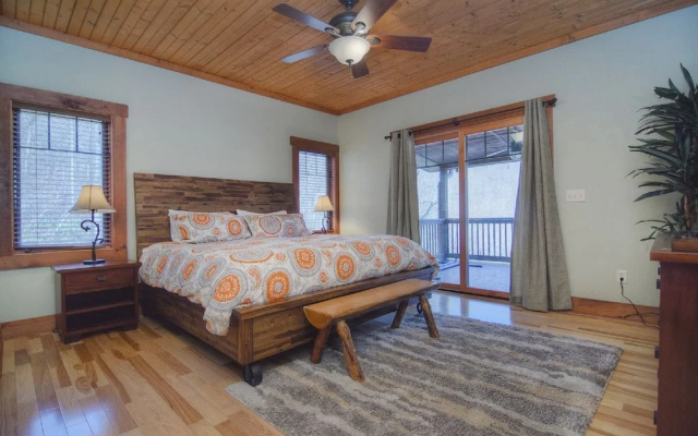 photo 5 of Harmony Hill - 5 Br Cabin