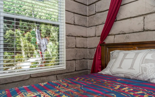 photo 5 of Harry Themed-room, Spacious and Luxurious Villa #6st560