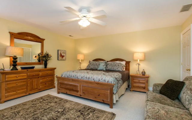 photo 3 of Hart House- A Luxurious Asheville Vacation Country ! 6 Bedroom Home