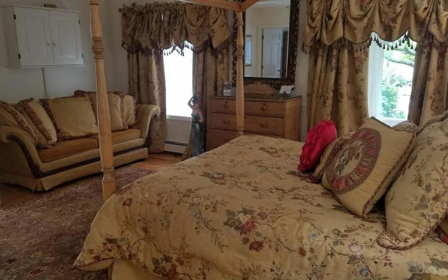 photo 3 of Hartwell House Inn