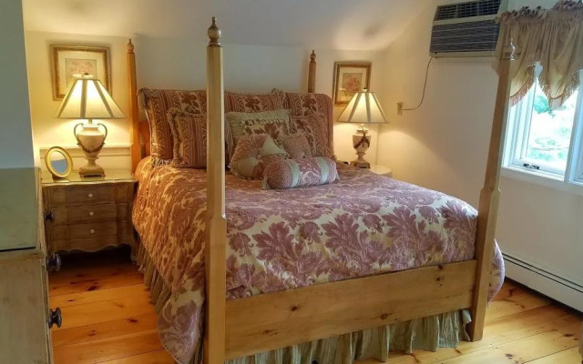 photo 4 of Hartwell House Inn