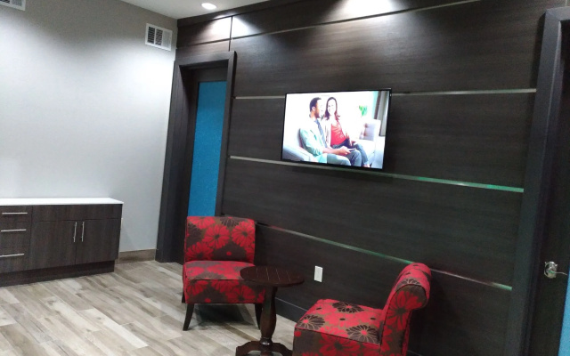 photo 3 of Haven Inn & Suites Downtown Houston