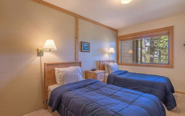 photo 4 of Hawk's Eye by Avantstay Cozy Condo w/ Views & Access to Northstar Resort Community