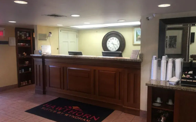 photo 2 of Hawthorn Suites By Wyndham Akron/ Fairlawn