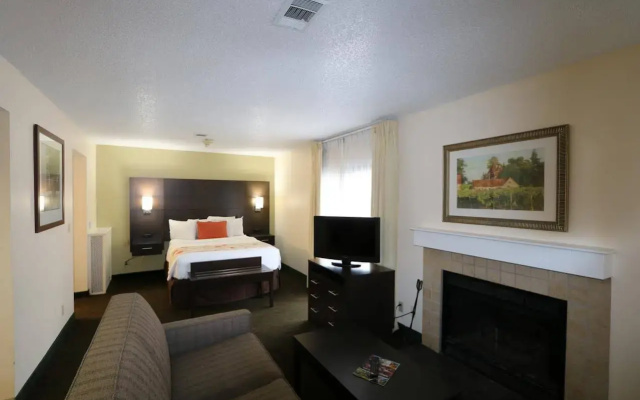 photo 2 of FairBridge Inn & Suites - Akron Copley Township - West