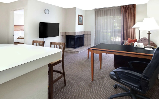 photo 5 of Value Suites Extended Stay - Arlington