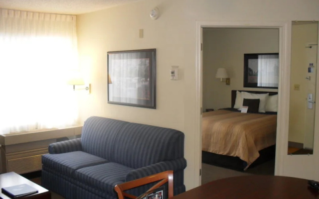 photo 3 of Hawthorn Suites by Wyndham Chicago Hoffman Estates