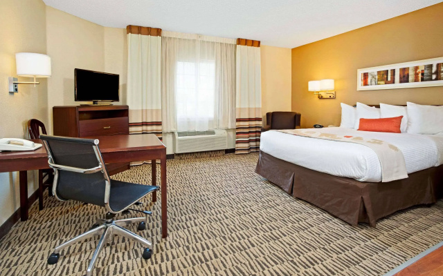 photo 4 of MainStay Suites Cincinnati Blue Ash