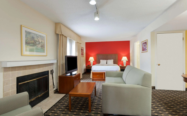 photo 3 of Hawthorn Suites By Wyndham Dearborn/Detroit MI