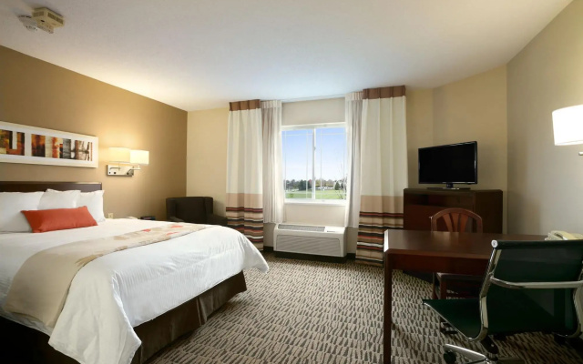 photo 2 of MainStay Suites Detroit Auburn Hills