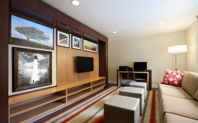 photo 4 of Hawthorn Suites By Wyndham Detroit Farmington Hills
