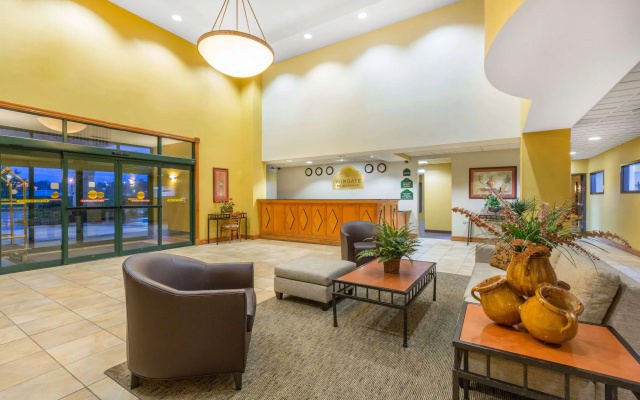 photo 2 of Lancaster Suites