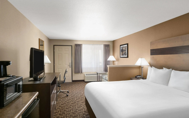 photo 5 of Hawthorn Suites by Wyndham Napa Valley