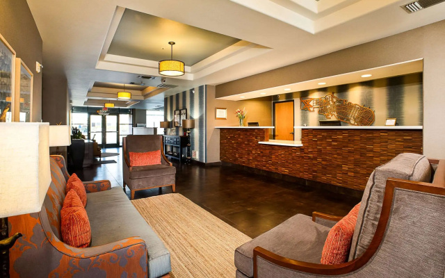 photo 2 of Hawthorn Suites by Wyndham Oakland/Alameda