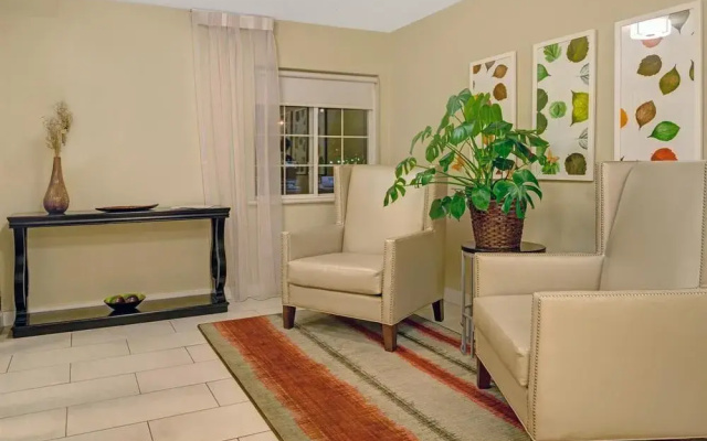 photo 5 of Hawthorn Suites By Wyndham Omaha