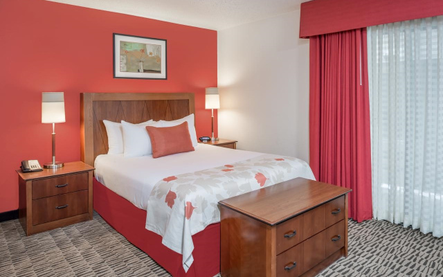 photo 3 of Hawthorn Suites By Wyndham St. Louis Westport Pla