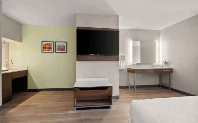 photo 2 of Hawthorn Suites By Wyndham