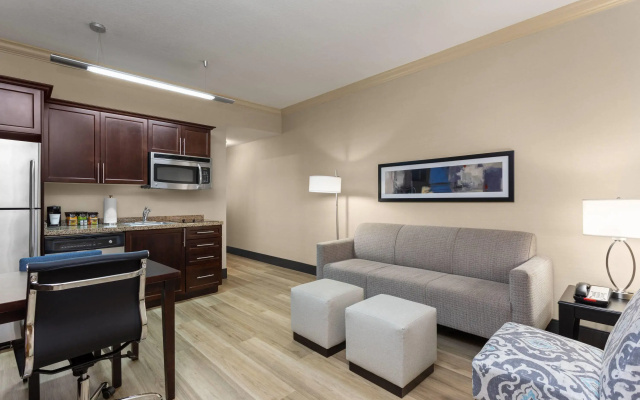 photo 4 of Hawthorn Extended Stay by Wyndham West Palm Beach Airport