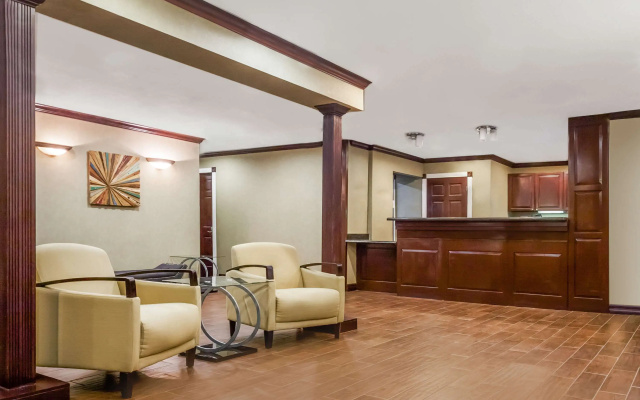 photo 2 of Hawthorn Suites by Wyndham Dallas Love Field Airport