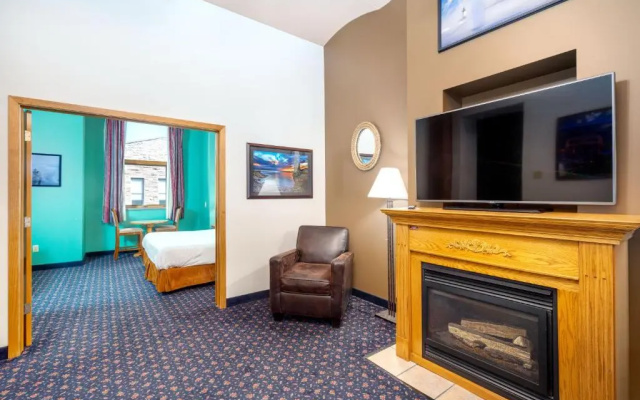 photo 4 of The Suites Hotel at Waterfront Plaza