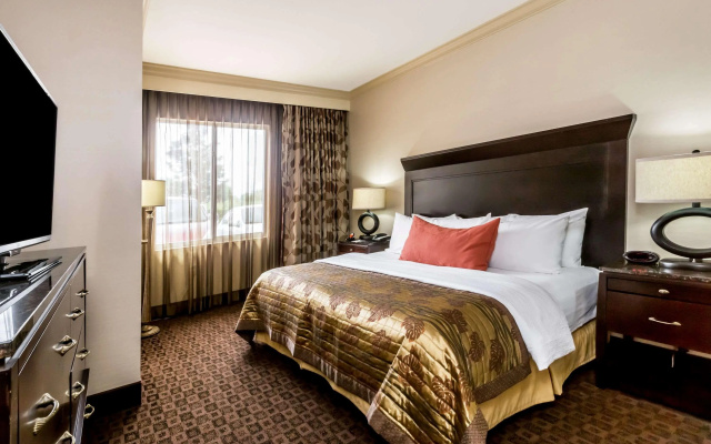 photo 3 of Hawthorn Suites West Palm Beach